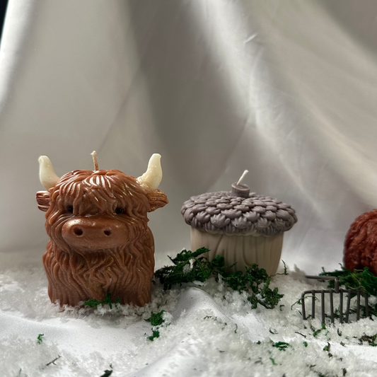 Highland Cow Candels